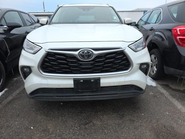 2020 Toyota Highlander Vehicle Photo in ENGLEWOOD, CO 80113-6708