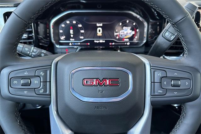 2025 GMC Sierra 2500 HD Vehicle Photo in ELK GROVE, CA 95757-8703