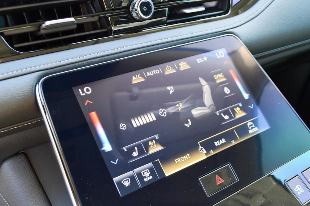 2025 INFINITI QX80 Vehicle Photo in Houston, TX 77090