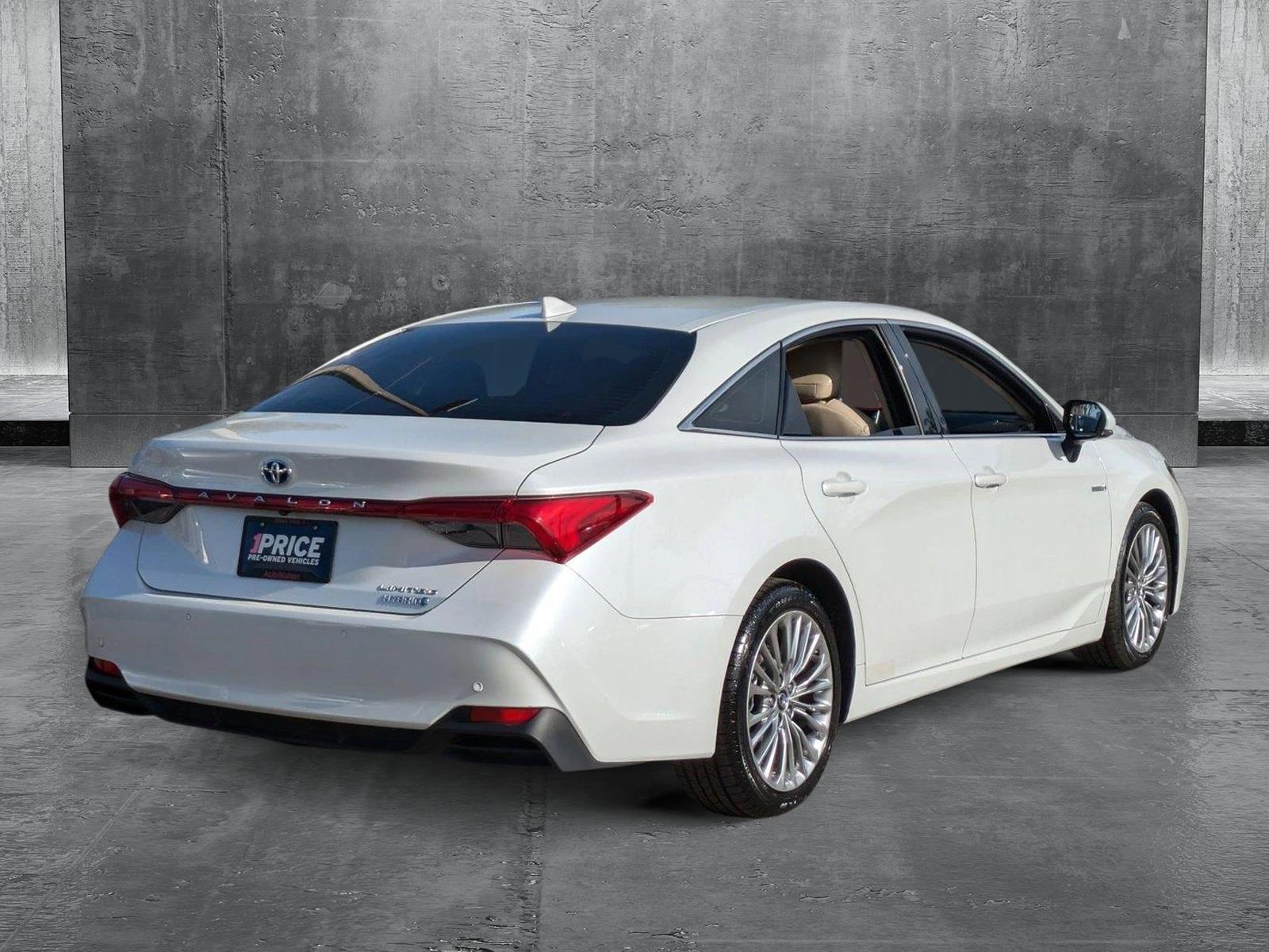 2019 Toyota Avalon Vehicle Photo in Tampa, FL 33614