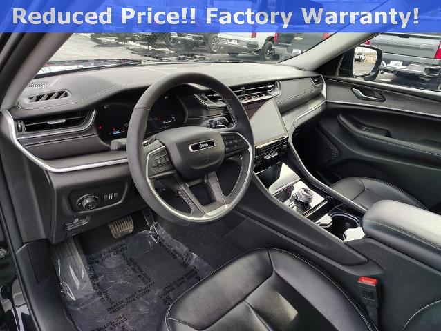 2023 Jeep Grand Cherokee L Vehicle Photo in GREEN BAY, WI 54304-5303