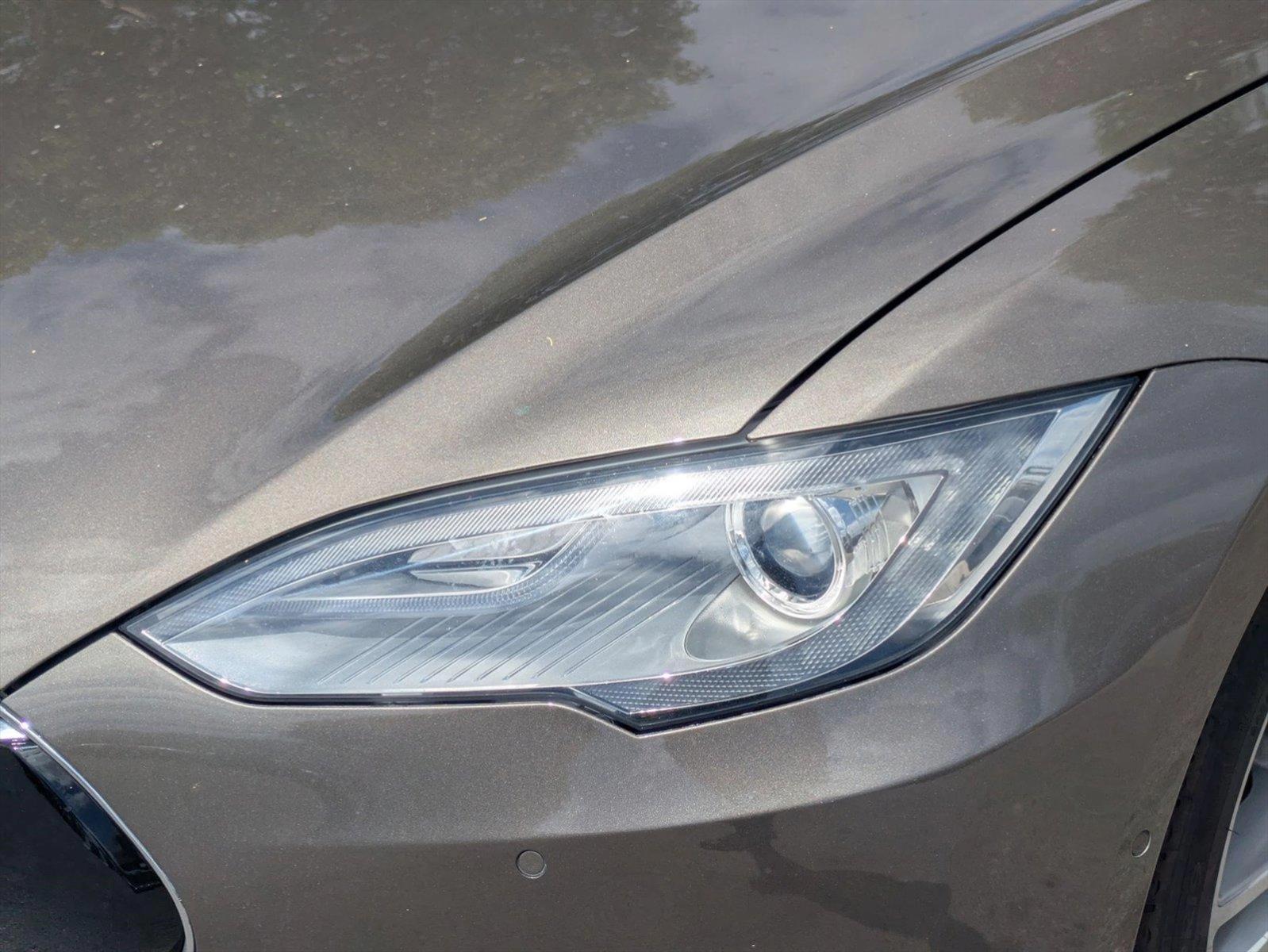 2015 Tesla Model S Vehicle Photo in GREENACRES, FL 33463-3207
