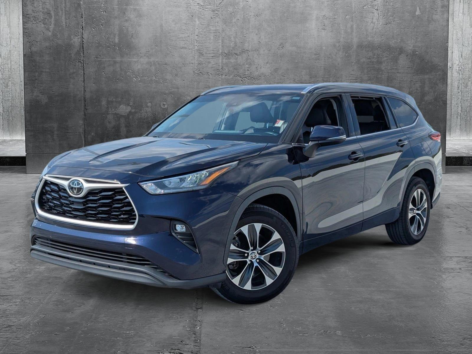 2020 Toyota Highlander Vehicle Photo in Ft. Myers, FL 33907