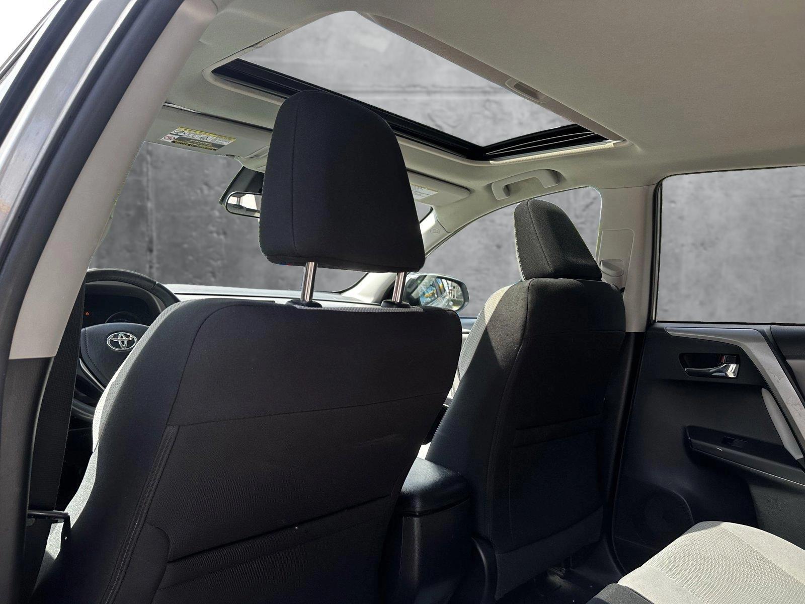 2018 Toyota RAV4 Vehicle Photo in Hollywood, FL 33021