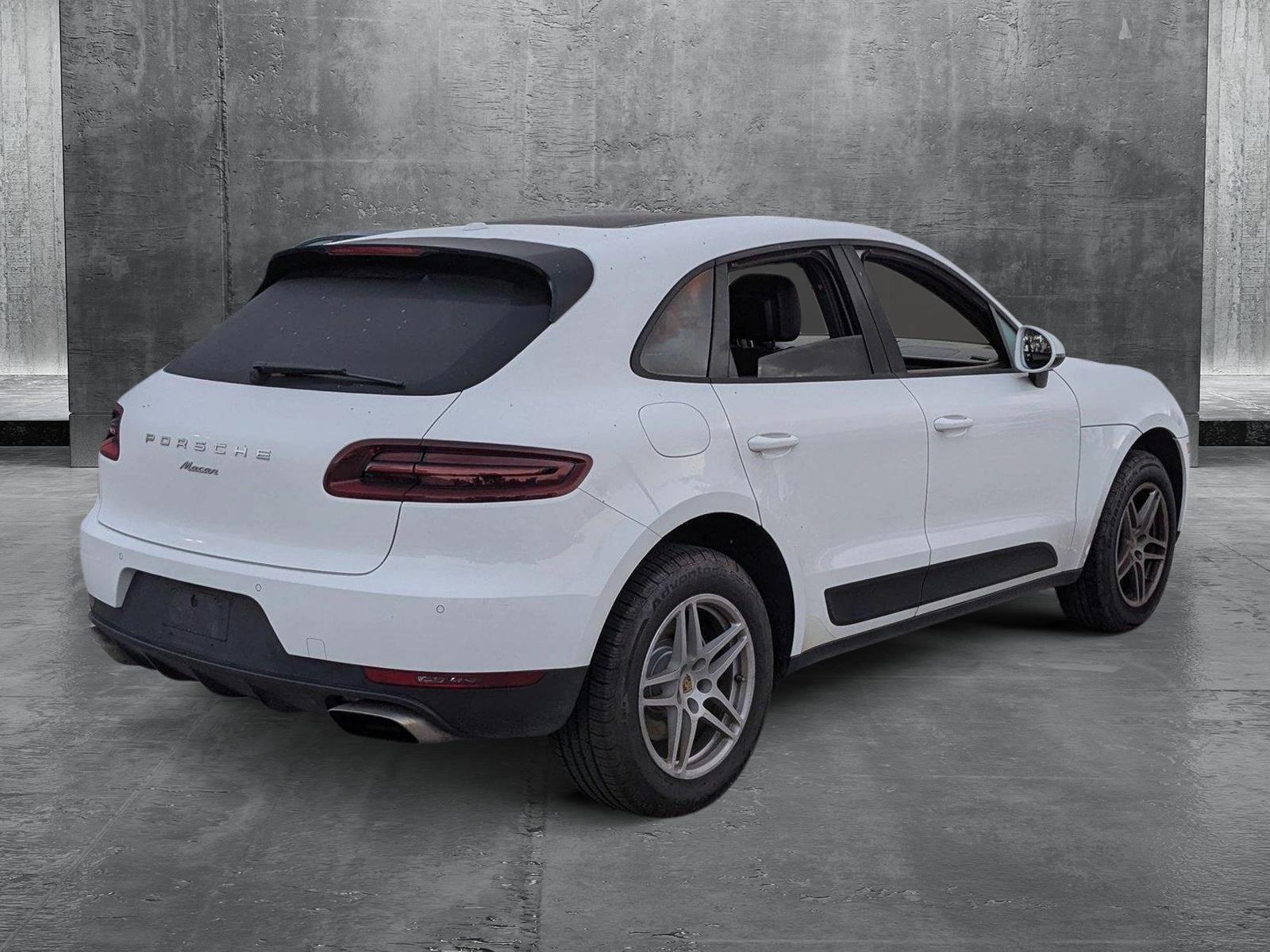 2018 Porsche Macan Vehicle Photo in PEMBROKE PINES, FL 33024-6534