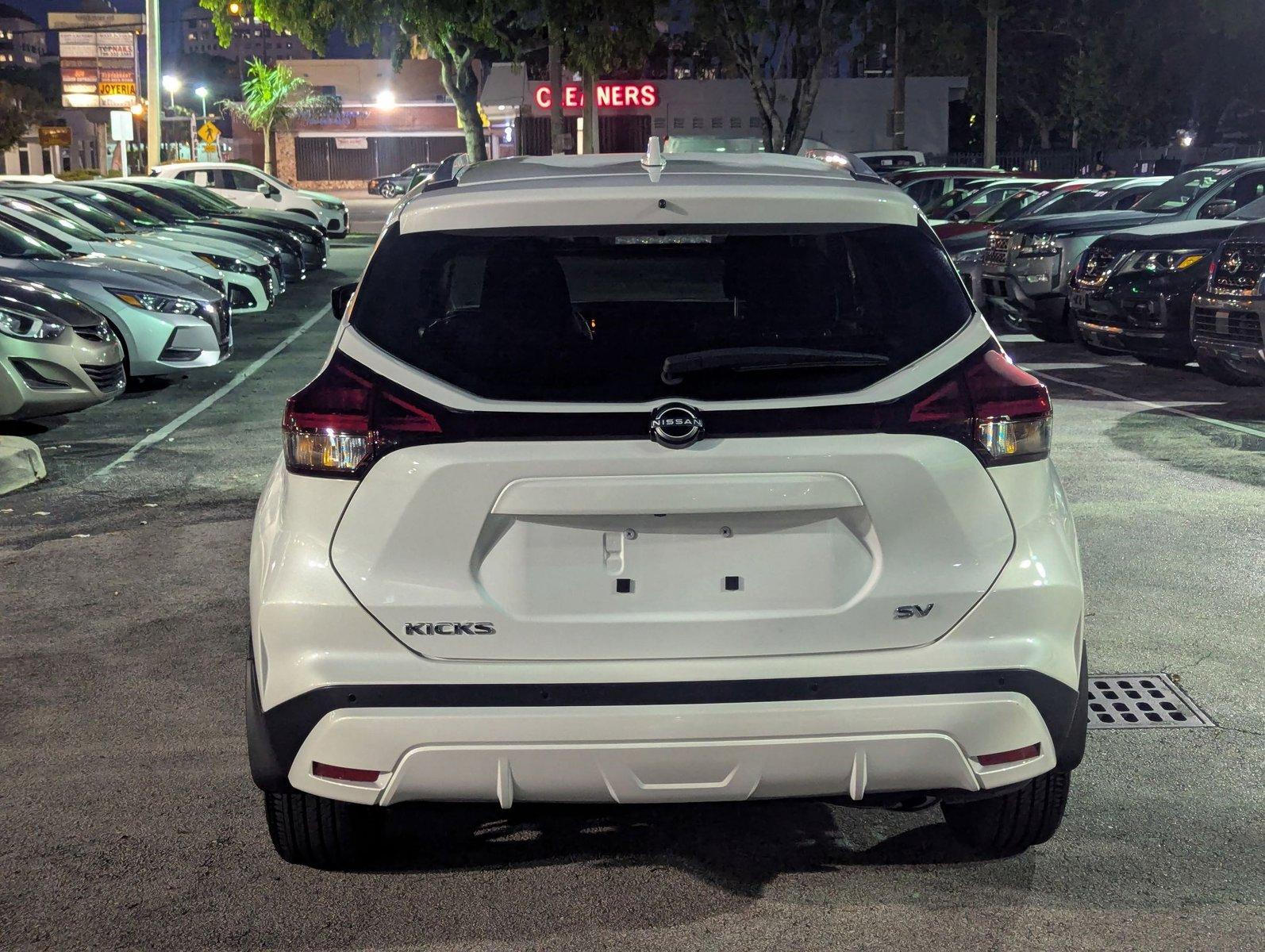 2024 Nissan Kicks Vehicle Photo in Miami, FL 33135