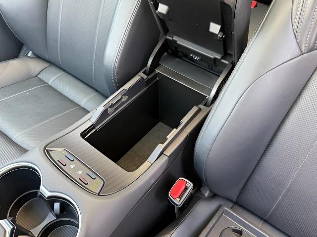 2021 Toyota Venza Vehicle Photo in Green Bay, WI 54304