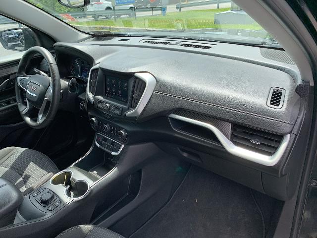 2022 GMC Terrain Vehicle Photo in MOON TOWNSHIP, PA 15108-2571