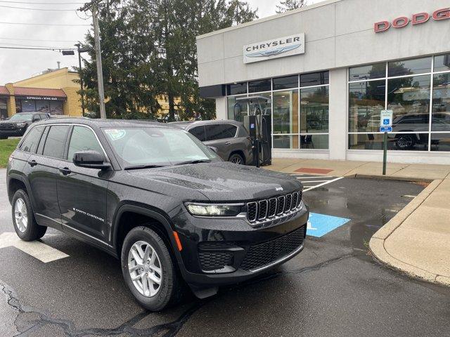 2025 Jeep Grand Cherokee Vehicle Photo in Doylsetown, PA 18901