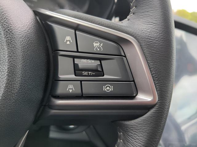 2025 Subaru Outback Vehicle Photo in Green Bay, WI 54304
