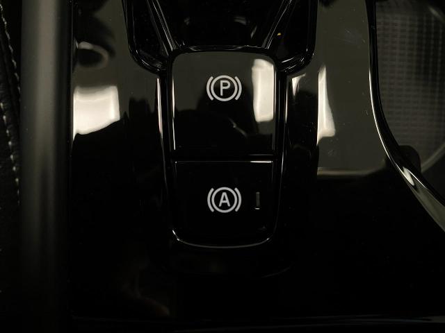 2025 Volvo XC40 Vehicle Photo in Appleton, WI 54913