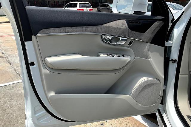 2024 Volvo XC90 Vehicle Photo in Houston, TX 77007