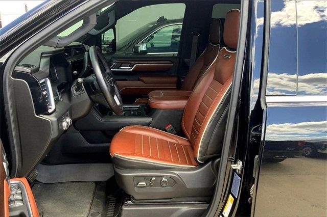 2024 GMC Sierra 2500 HD Vehicle Photo in TOPEKA, KS 66609-0000