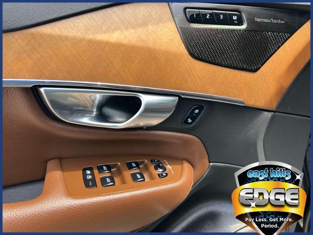 2021 Volvo XC90 Vehicle Photo in Roslyn, NY 11576