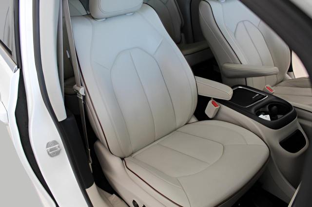 2018 Chrysler Pacifica Vehicle Photo in Green Bay, WI 54304