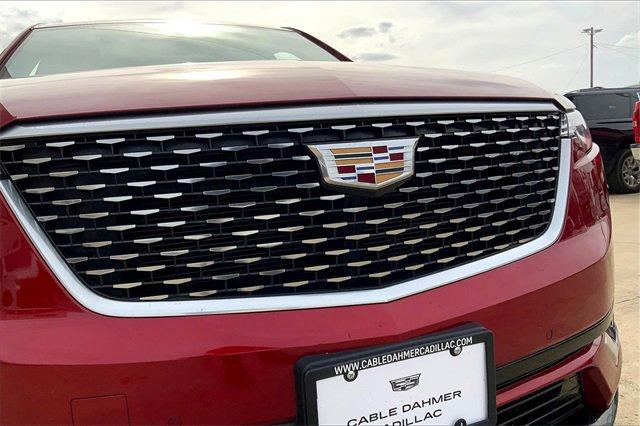 2022 Cadillac XT6 Vehicle Photo in TOPEKA, KS 66609-0000