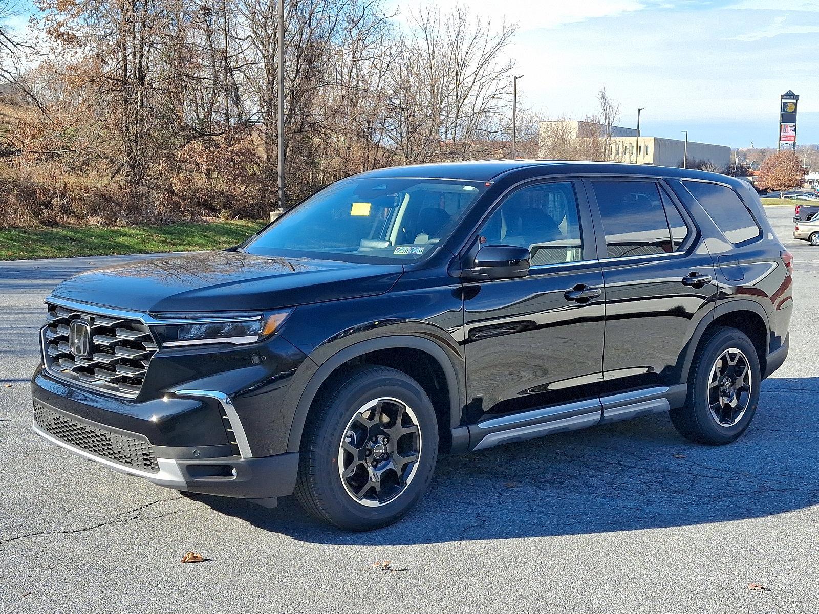 2025 Honda Pilot Vehicle Photo in Harrisburg, PA 17111