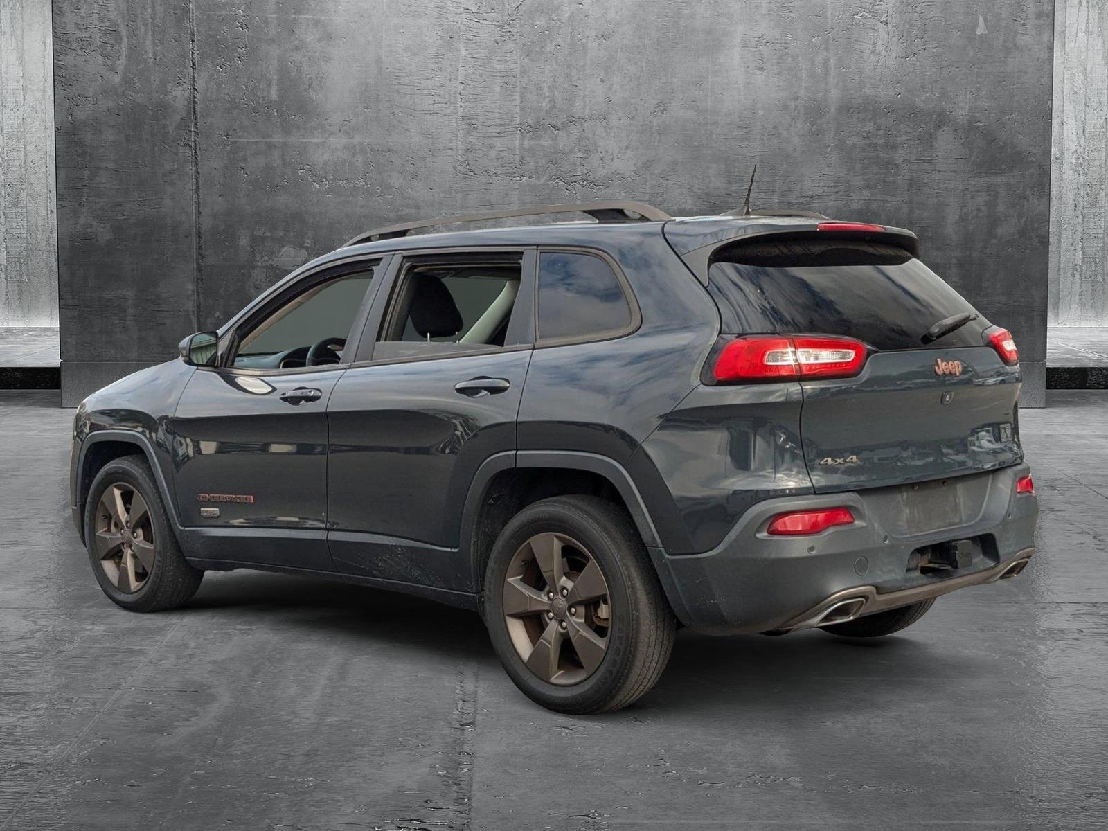 2017 Jeep Cherokee Vehicle Photo in St. Petersburg, FL 33713