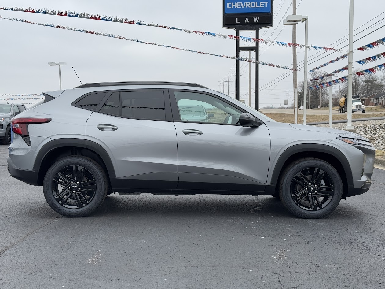 2025 Chevrolet Trax Vehicle Photo in BOONVILLE, IN 47601-9633