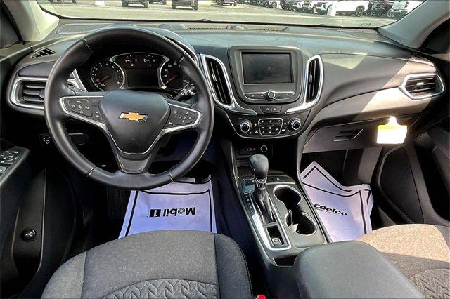 2022 Chevrolet Equinox Vehicle Photo in TOPEKA, KS 66609-0000