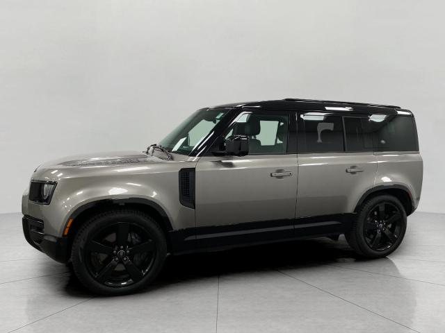 2023 Defender Vehicle Photo in Appleton, WI 54913
