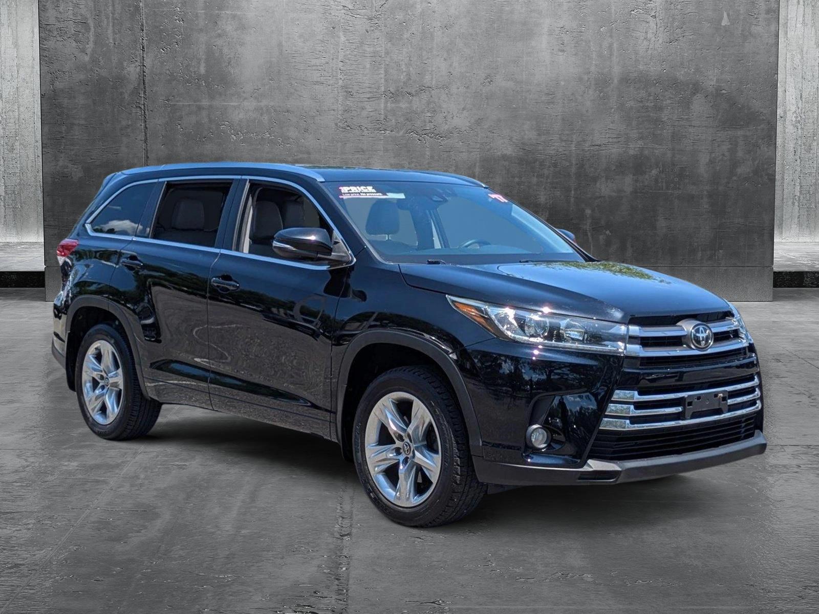 2017 Toyota Highlander Vehicle Photo in Clearwater, FL 33765