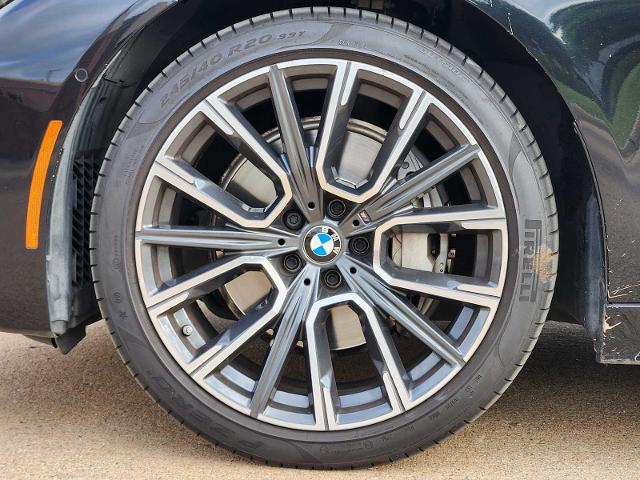 2022 BMW 740i xDrive Vehicle Photo in PLANO, TX 75024