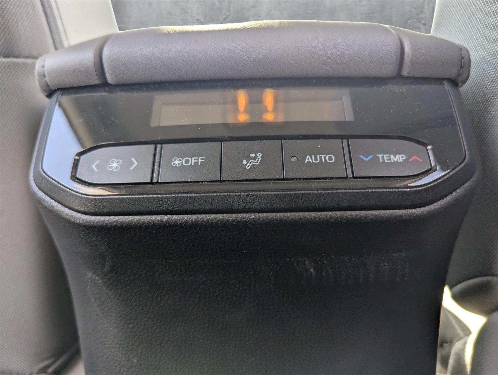 2022 Toyota Highlander Vehicle Photo in Ft. Myers, FL 33907