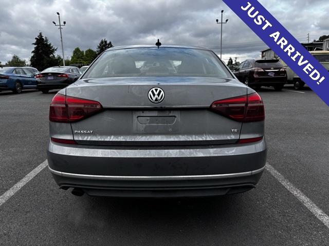 2017 Volkswagen Passat Vehicle Photo in Puyallup, WA 98371
