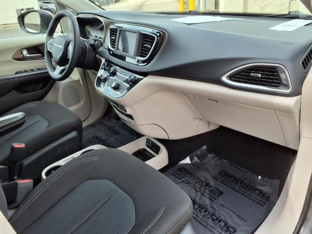 2022 Chrysler Voyager Vehicle Photo in Tampa, FL 33612