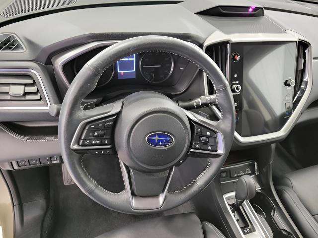 2024 Subaru Ascent Vehicle Photo in Green Bay, WI 54304