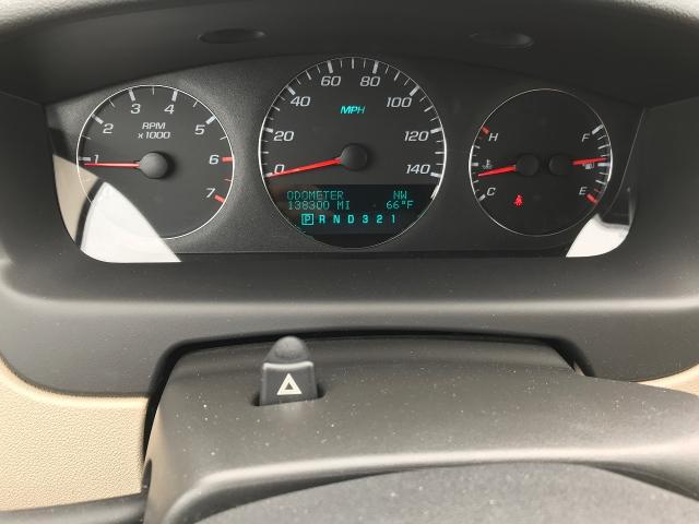 2009 Chevrolet Impala Vehicle Photo in GREEN BAY, WI 54303-3330