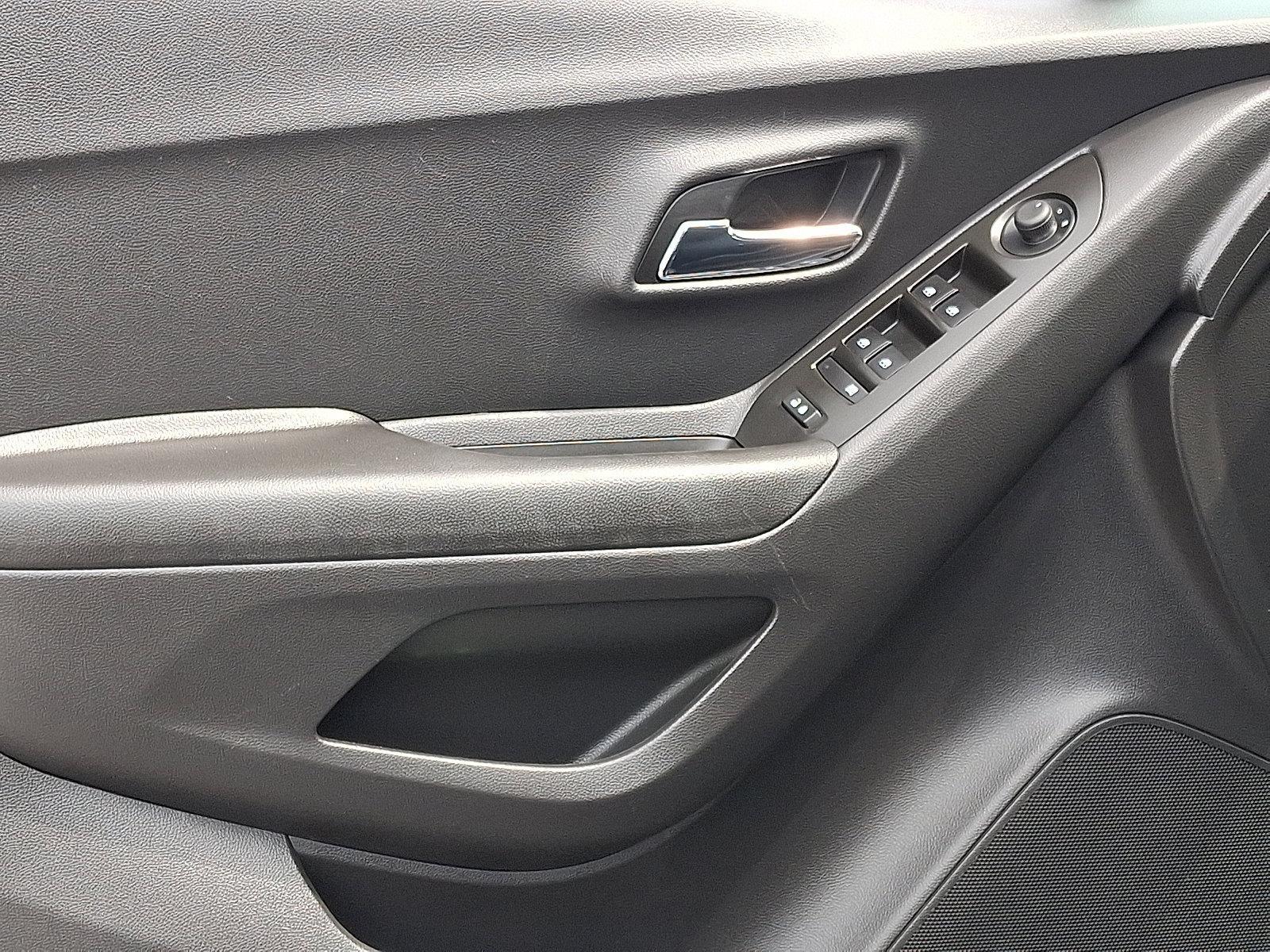 2021 Chevrolet Trax Vehicle Photo in BETHLEHEM, PA 18017-9401