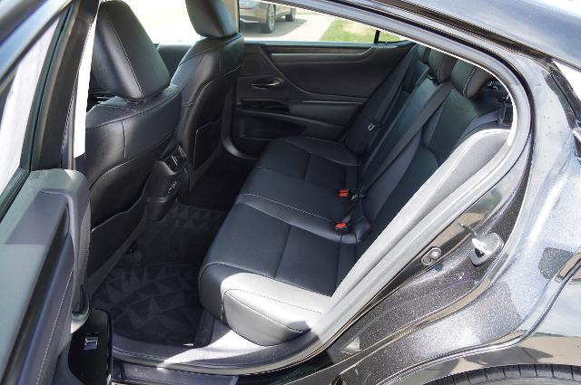 2023 Lexus ES 350 Vehicle Photo in Riverdale, UT 84405