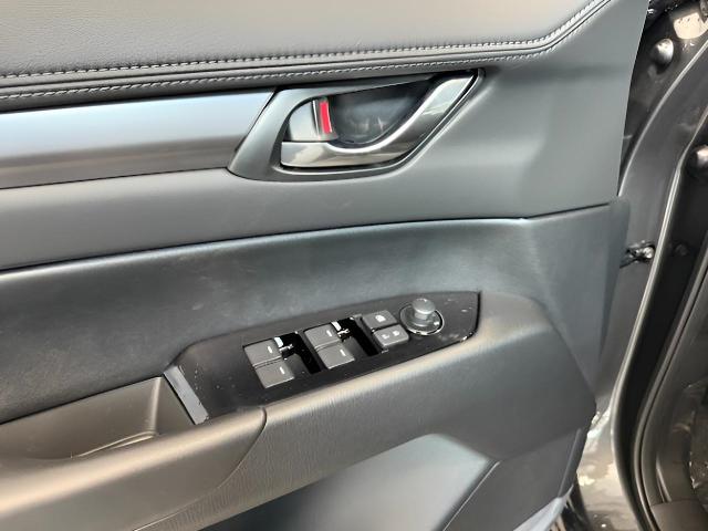 2025 Mazda CX-5 Vehicle Photo in Green Bay, WI 54304