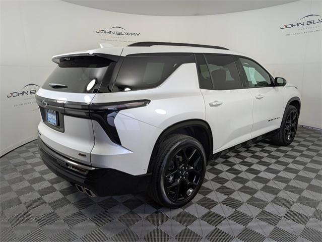 2024 Chevrolet Traverse Vehicle Photo in ENGLEWOOD, CO 80113-6708