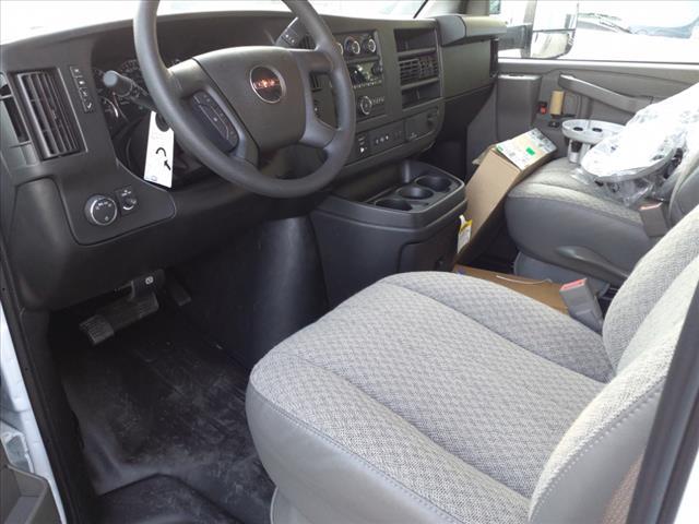 2024 GMC Savana Cutaway 3500 Vehicle Photo in LYNDHURST, NJ 07071-2008