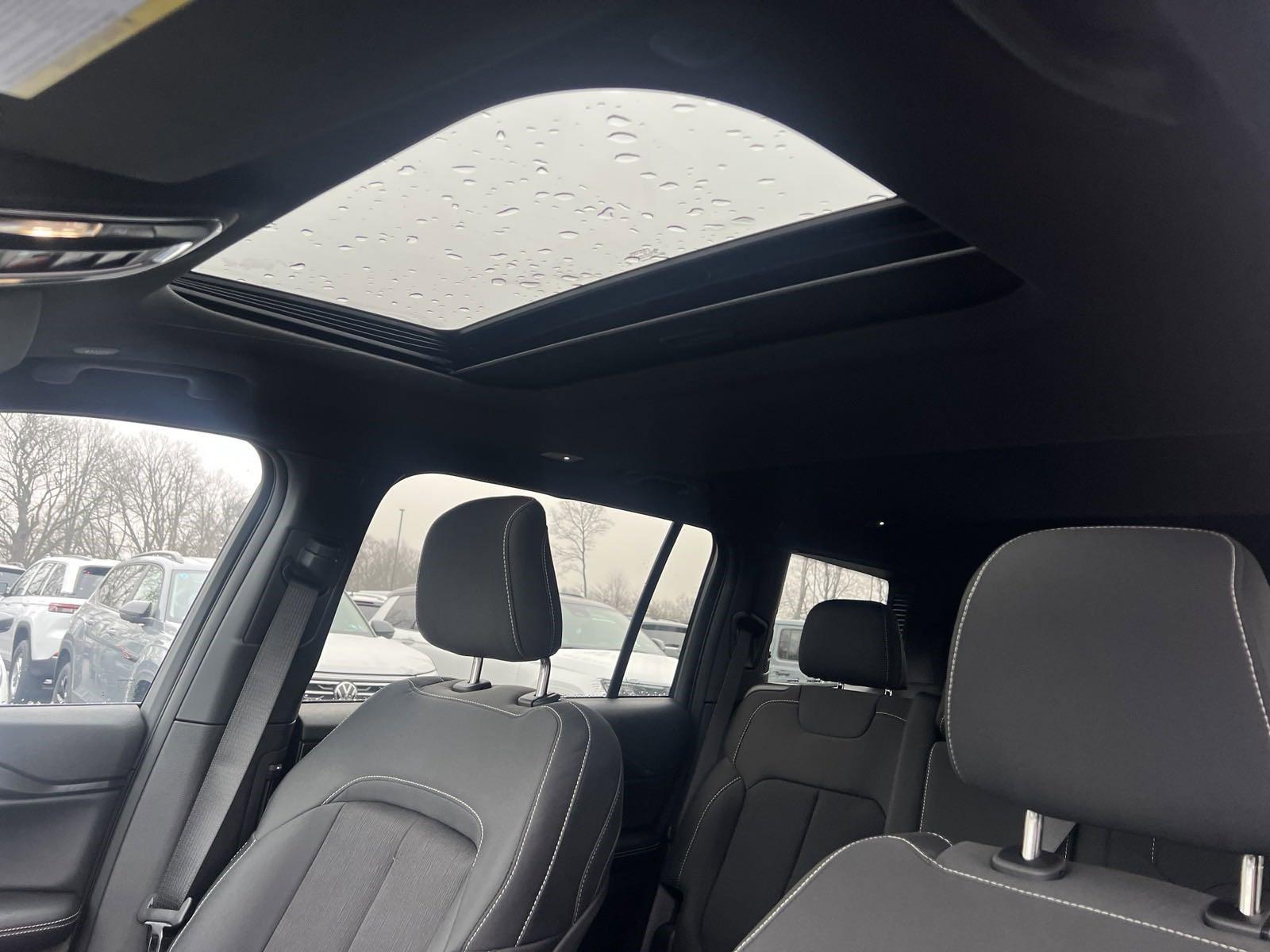 2025 Jeep Grand Cherokee L Vehicle Photo in Mechanicsburg, PA 17050-1707