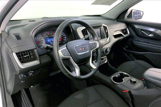2024 GMC Terrain Vehicle Photo in KANSAS CITY, MO 64114-4502