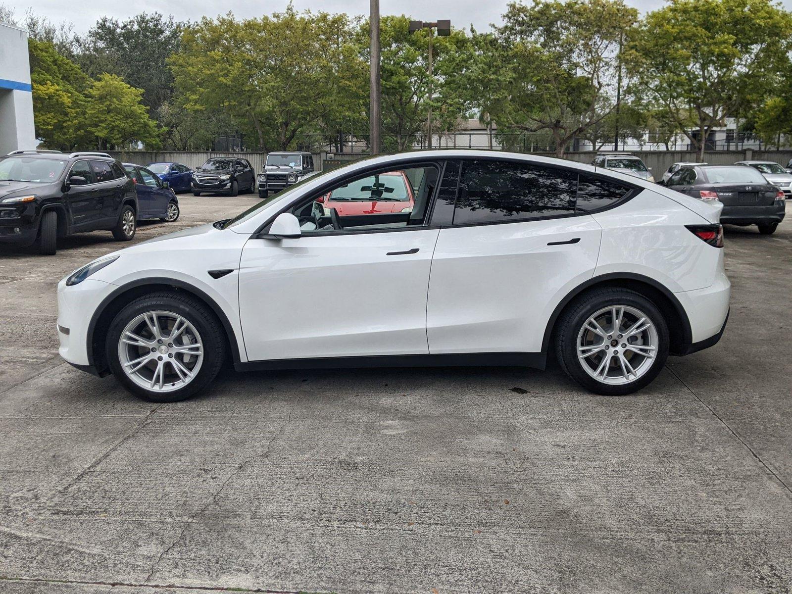 2020 Tesla Model Y Vehicle Photo in PEMBROKE PINES, FL 33024-6534