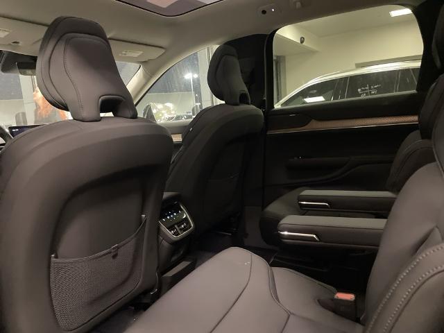 2025 Volvo EX90 Vehicle Photo in Grapevine, TX 76051