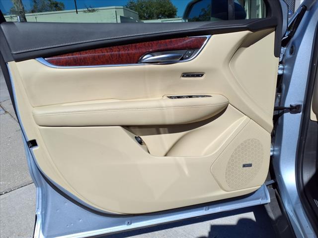 2017 Cadillac XT5 Vehicle Photo in TAMPA, FL 33612-3404