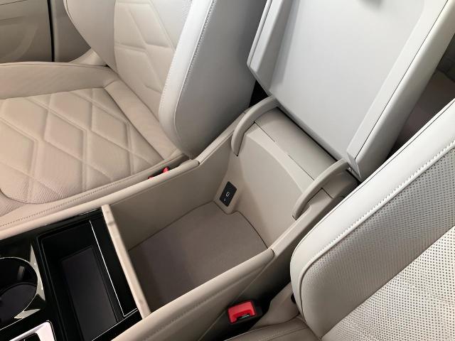 2025 Volkswagen Atlas Vehicle Photo in Oshkosh, WI 54904