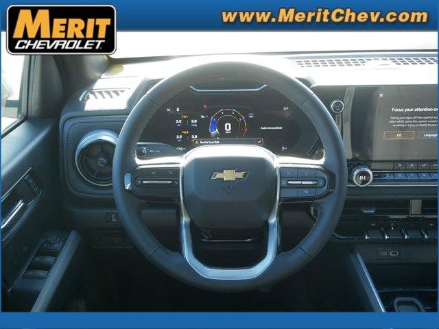 2024 Chevrolet Colorado Vehicle Photo in MAPLEWOOD, MN 55119-4794
