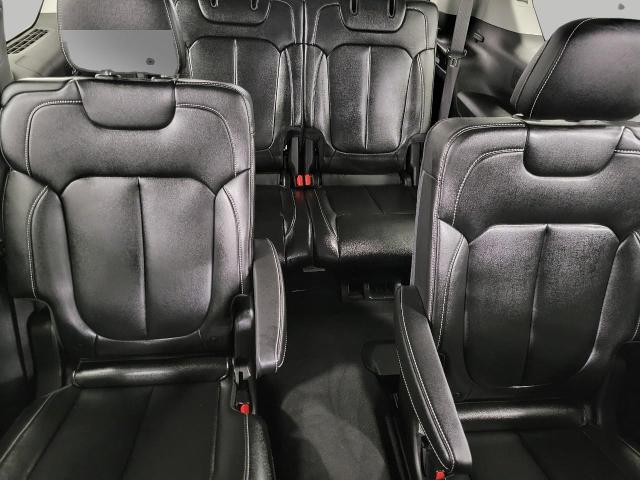 2023 Jeep Grand Cherokee L Vehicle Photo in NEENAH, WI 54956-2243