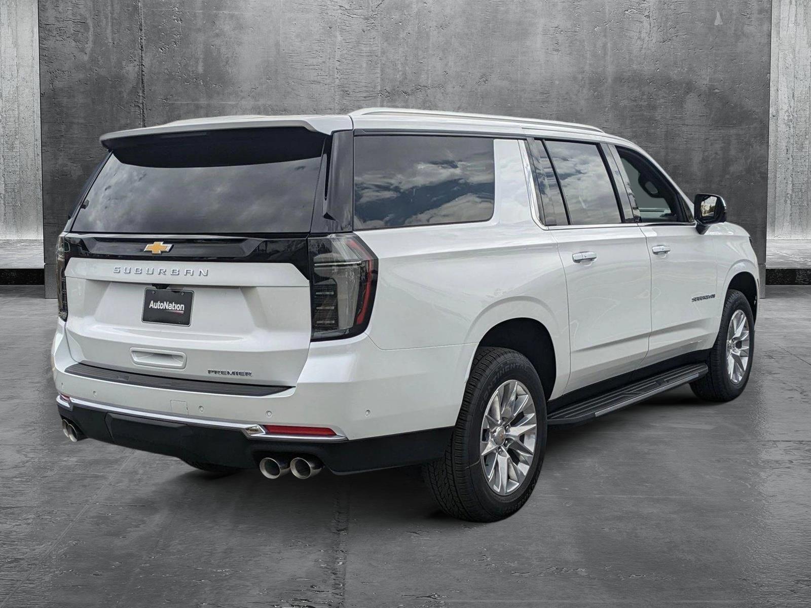 2025 Chevrolet Suburban Vehicle Photo in GILBERT, AZ 85297-0446