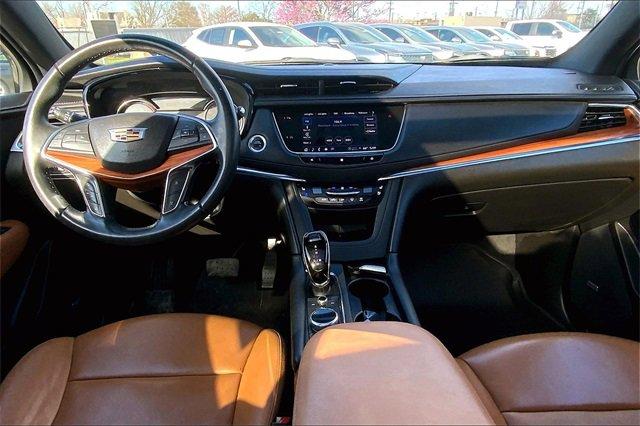 2021 Cadillac XT5 Vehicle Photo in TOPEKA, KS 66609-0000