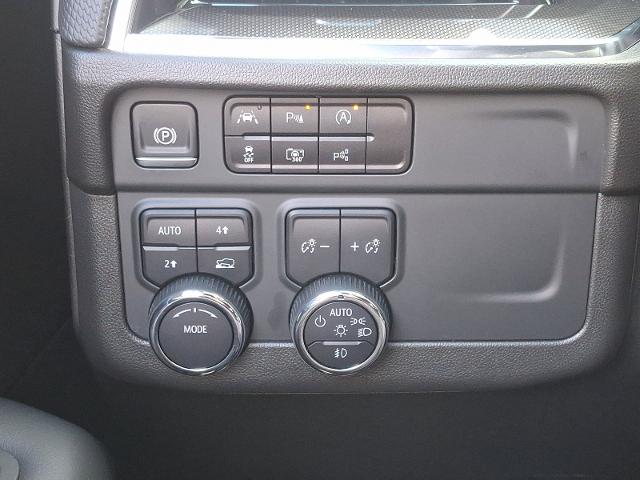 2025 Chevrolet Tahoe Vehicle Photo in TREVOSE, PA 19053-4984
