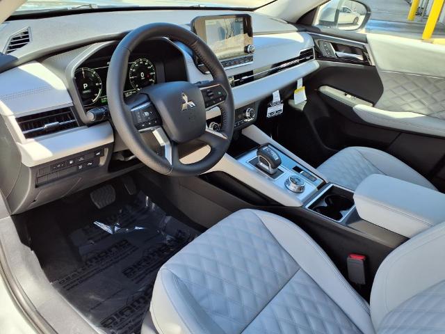2025 Mitsubishi Outlander Plug-In Hybrid Vehicle Photo in Tampa, FL 33612