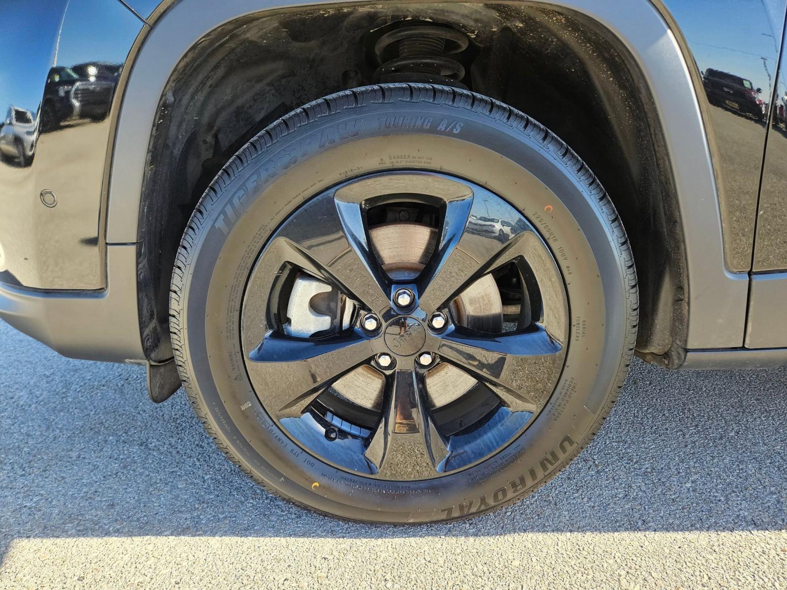 2023 Jeep Cherokee Vehicle Photo in Seguin, TX 78155